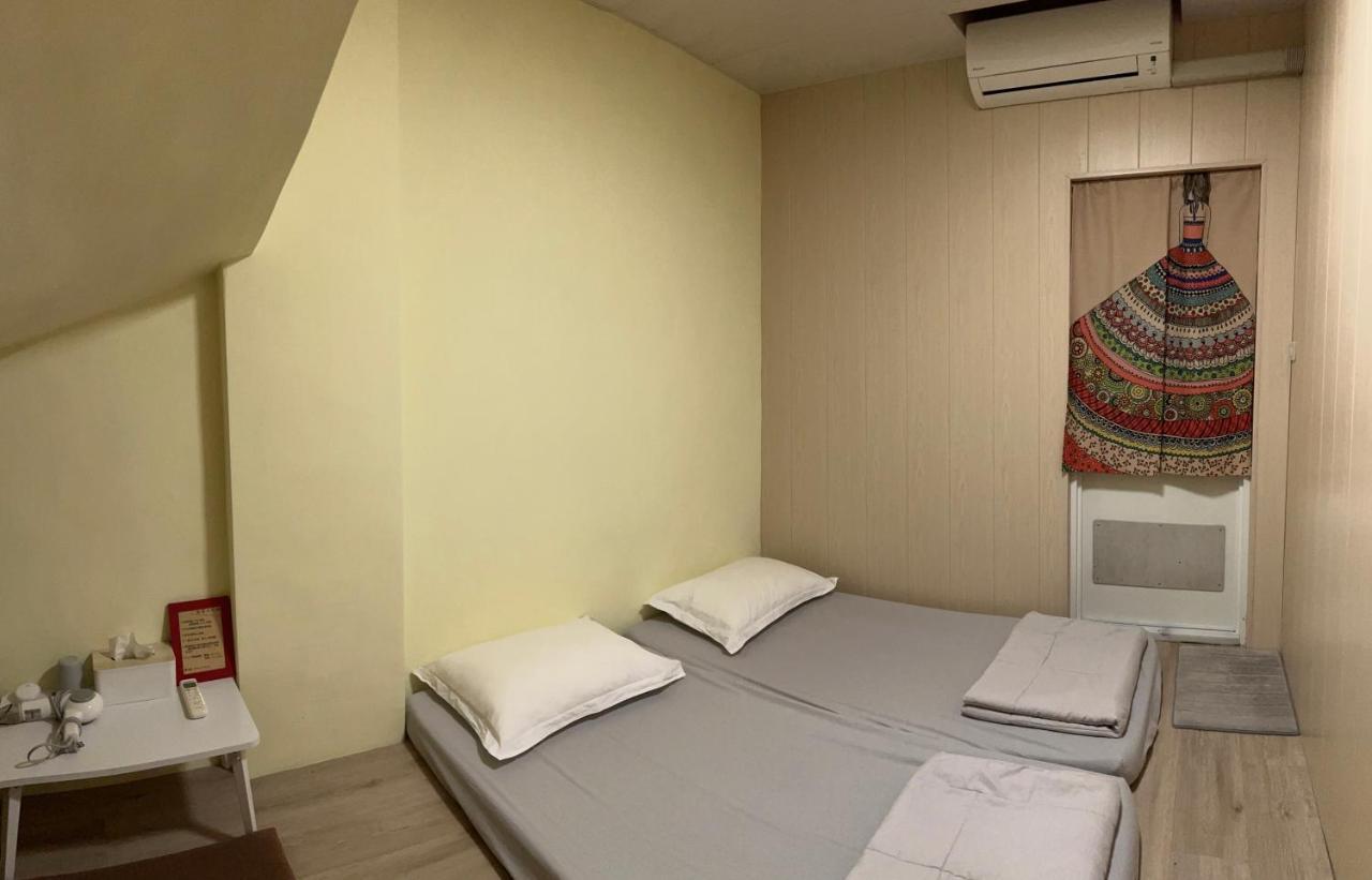 Back To Real Hostel Taitung Exterior photo